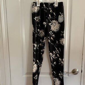 NWT GAP Kids Black and White Floral Leggings
